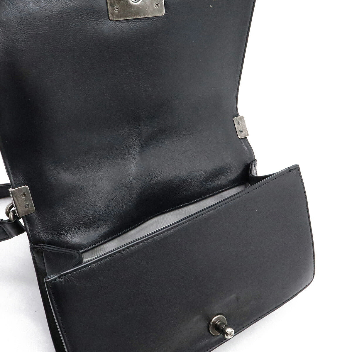 Chanel Leather Boy Chanel Chain Shoulder Bag A67086