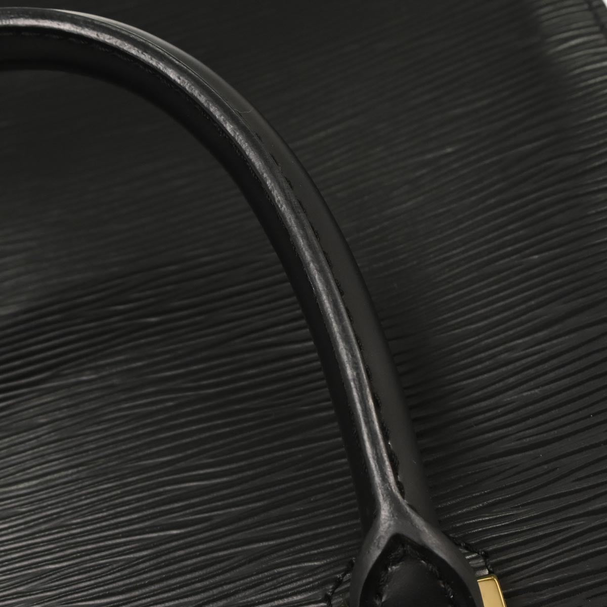 Louis Vuitton 2005 Black Epi Pont Neuf Handbag M52052