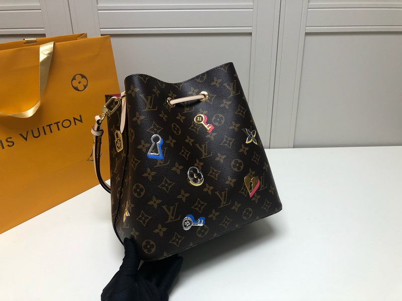 Louis Vuitton Luxury Bags 2058