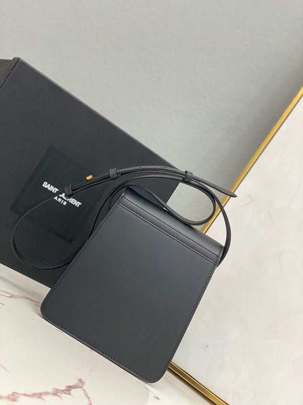Yves Saint Laurent - Bags - 315