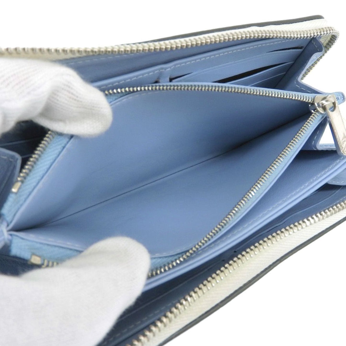 LOUIS VUITTON Monogram Mahina Zippy Punching Blue Gradation M80494