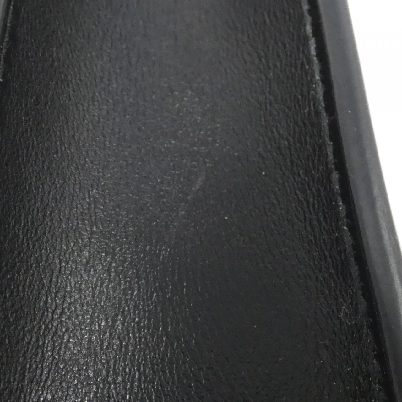 Gucci GG Matelassé Leather Shoulder Bag