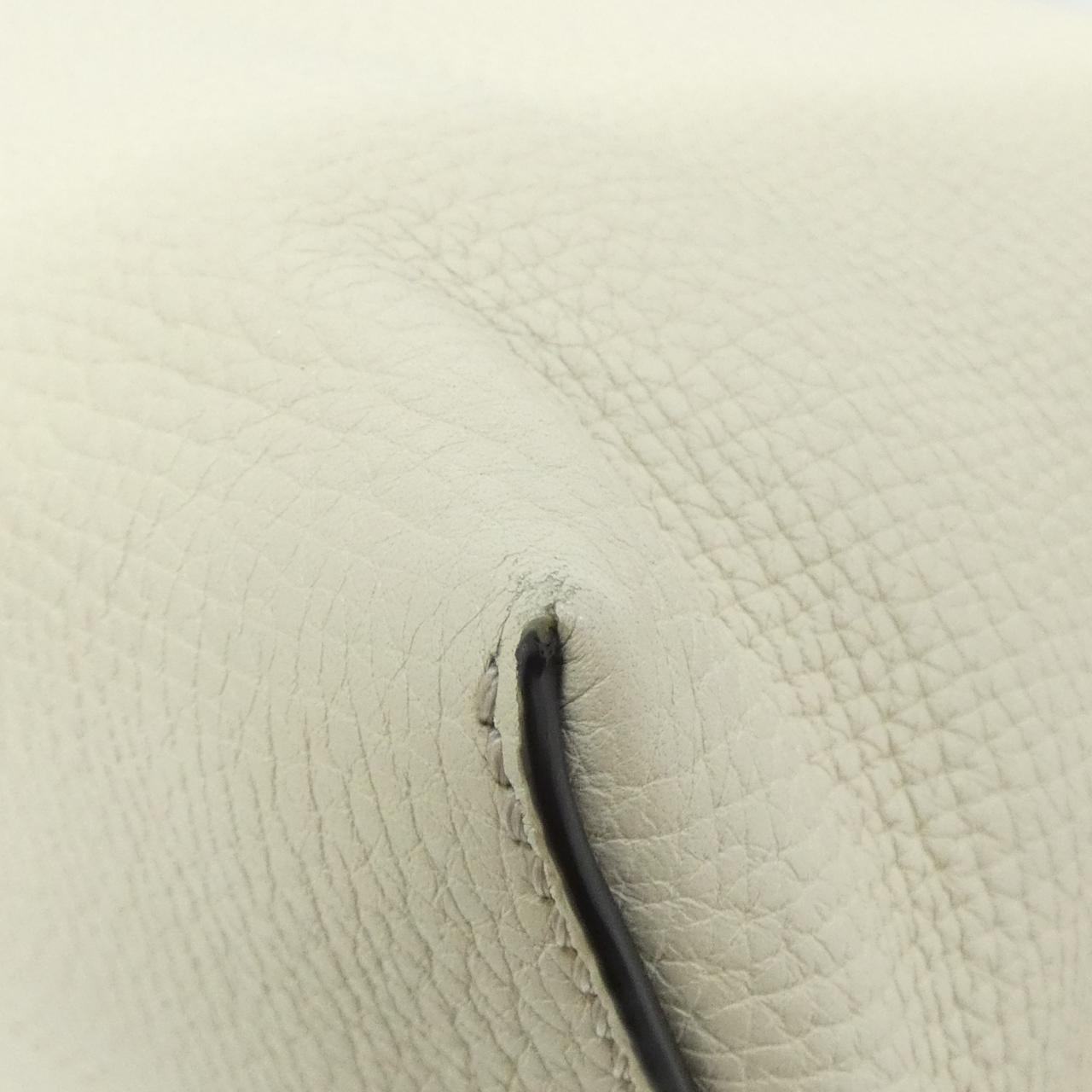 Fendi Peekaboo Handbag - Rovelle Bags