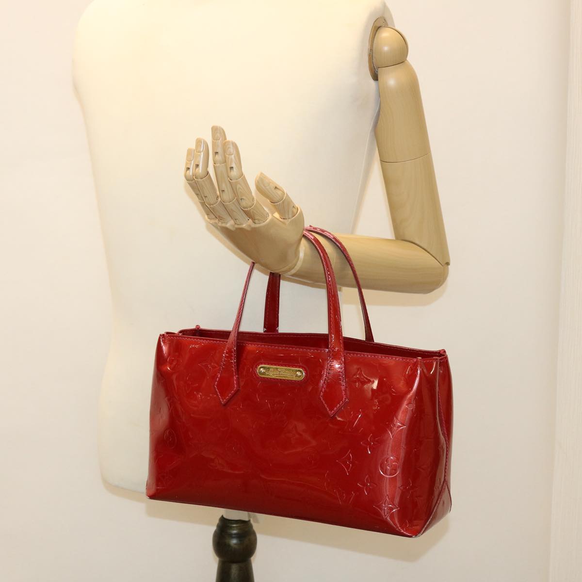 LOUIS VUITTON Monogram Vernis Wilshire PM Hand Bag Red M93642 LV 39604