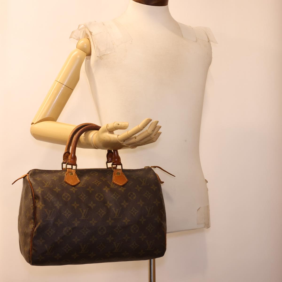 LOUIS VUITTON Monogram 30 Hand Bag M41526 LV 40673