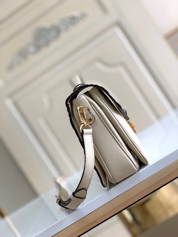 Louis Vuitton Luxury Bags 1807