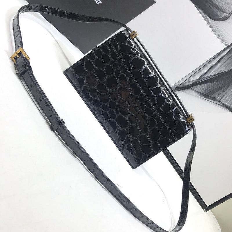 Yves Saint Laurent - Bags - 540