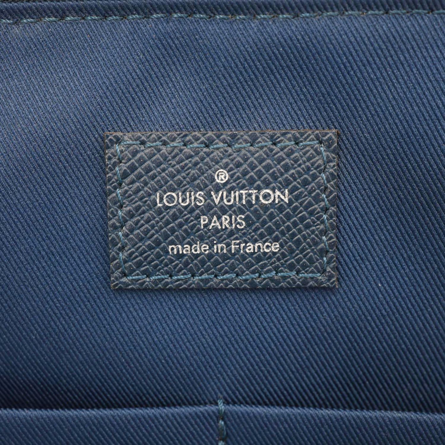 LOUIS VUITTON Porte Documents Slim Taiga Leather Briefcase Bag Ocean