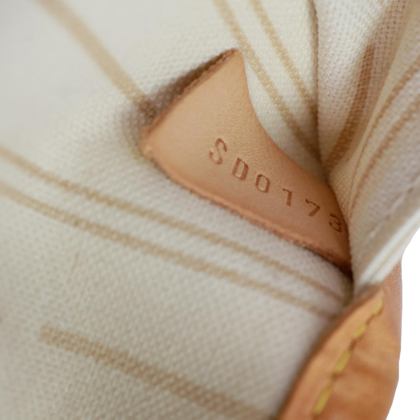 LOUIS VUITTON Neverfull MM Damier Azur Shoulder Bag White