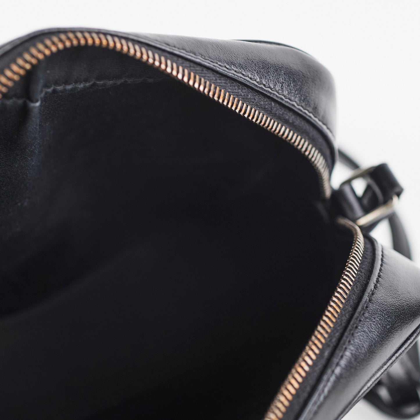 Saint Laurent Lou Crossbody - Rovelle Bags