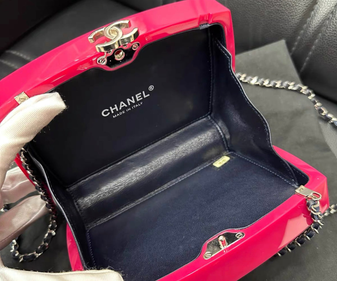 Chanel Clutch - Rovelle Bags