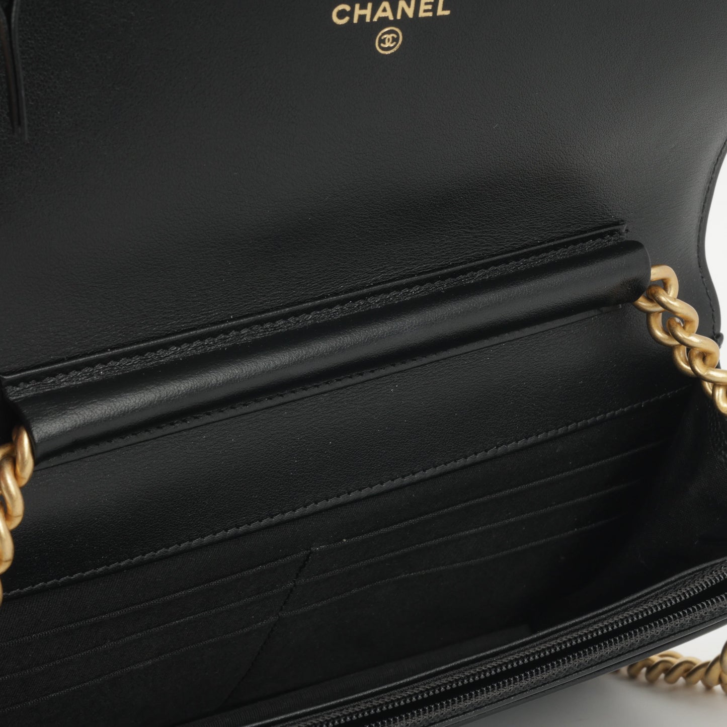 Chanel Boy Bag Crossbody - Rovelle Bags