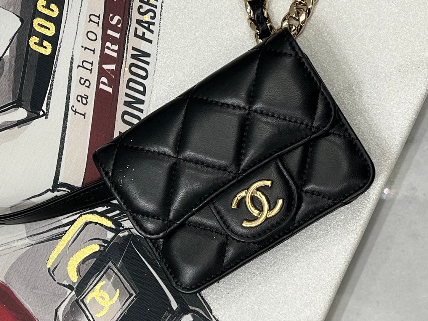 Chanel CC DIAMOND QUILTED Handbag - Rovelle Bags