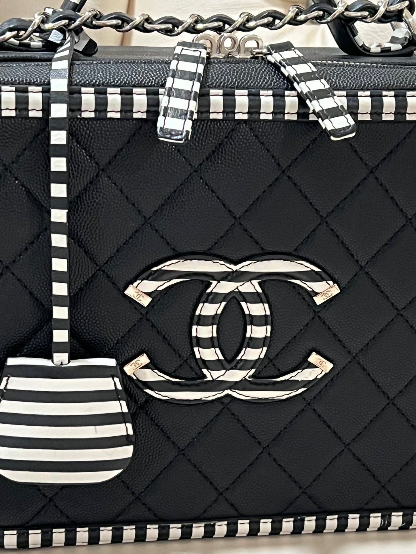 Chanel Vanity Shoulder Bag - Rovelle Bags