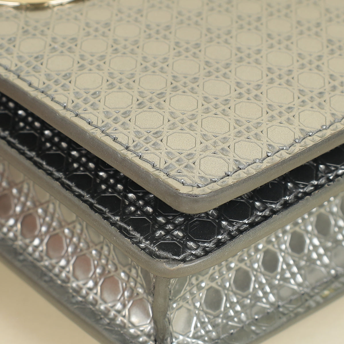 Dior 30 Montaigne Shoulder Bag - Rovelle Bags