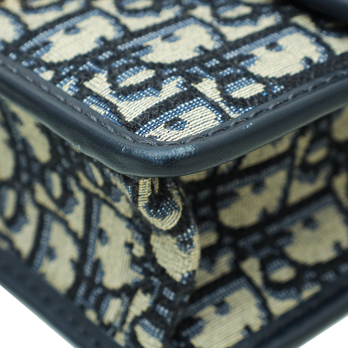 Dior 30 Montaigne Shoulder Bag - Rovelle Bags