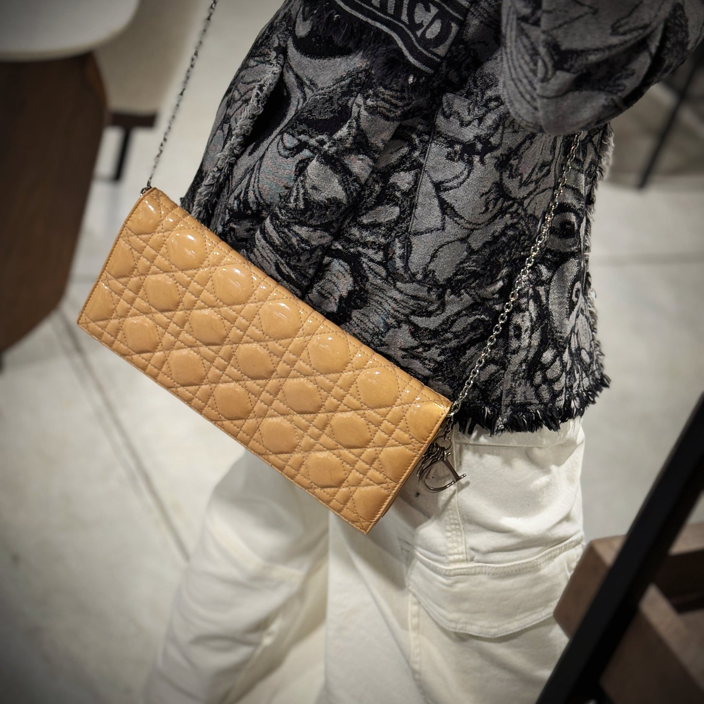 Dior 30 Montaigne Shoulder Bag - Rovelle Bags