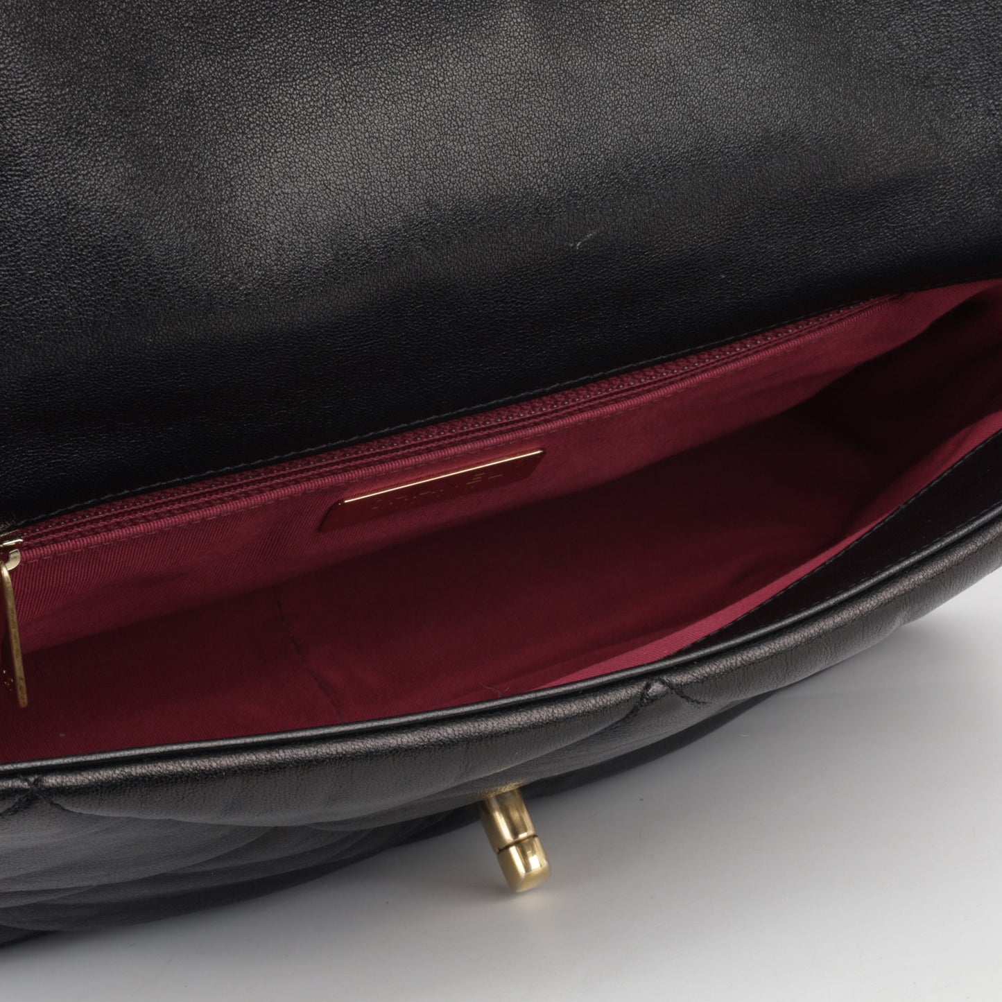 Chanel Chanel 19 Shoulder Bag - Rovelle Bags