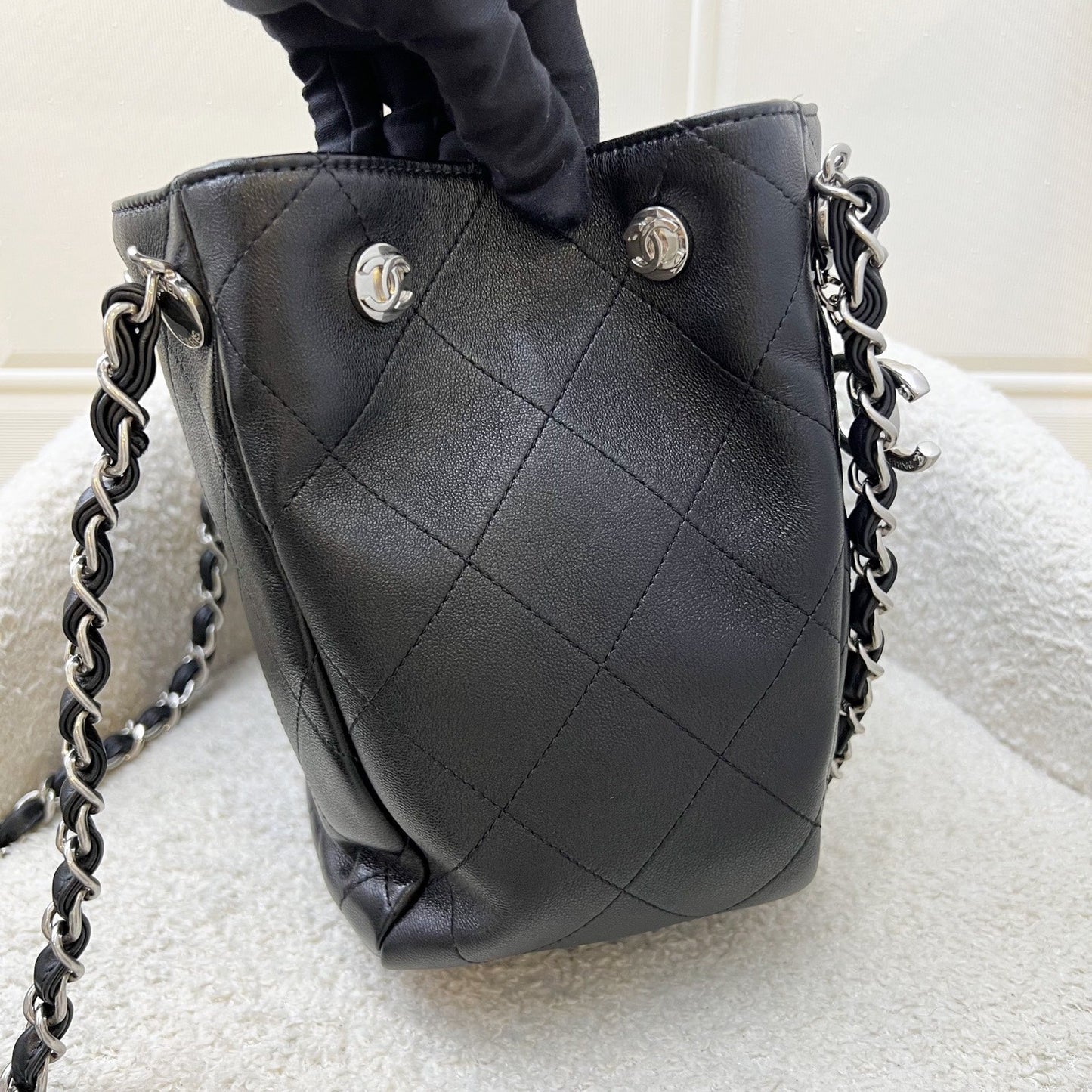 Chanel 25P Tote Tote Bag - Rovelle Bags