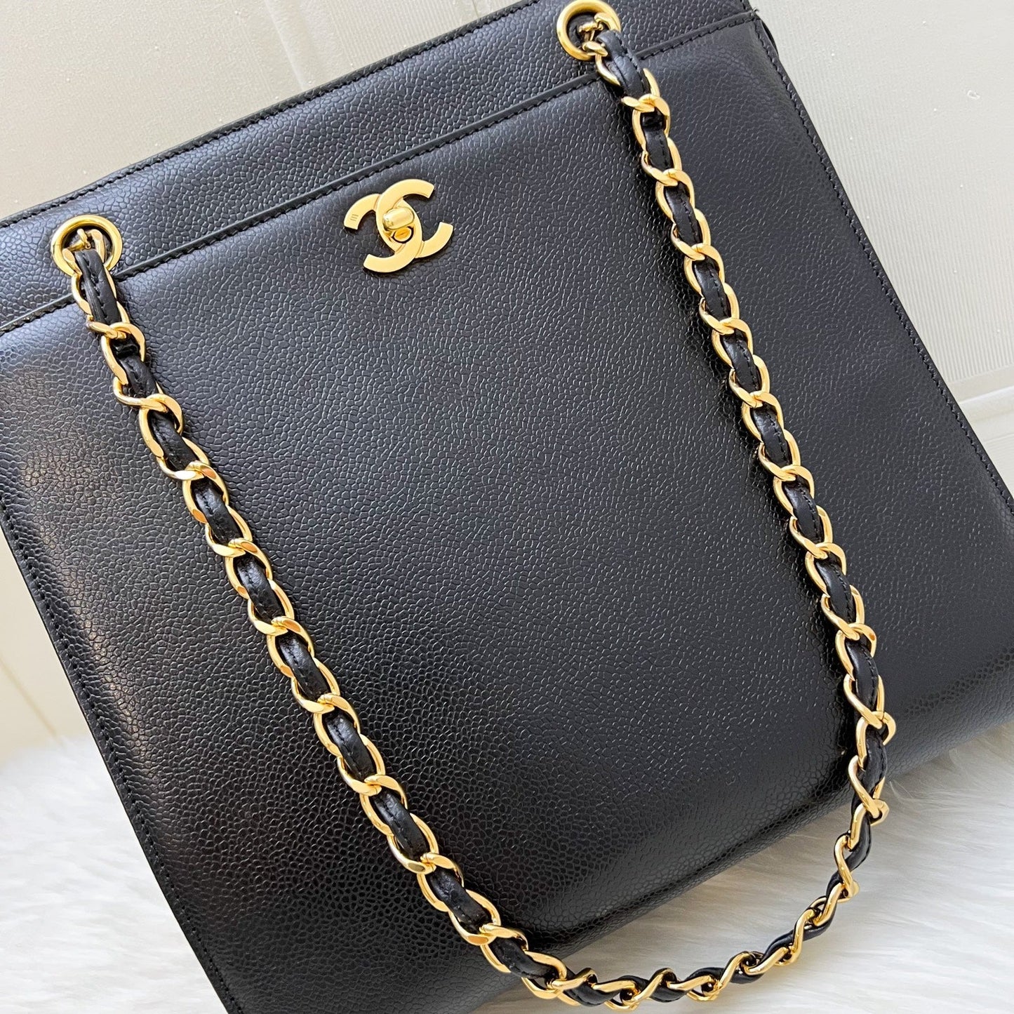 Chanel Tote Tote Bag - Rovelle Bags