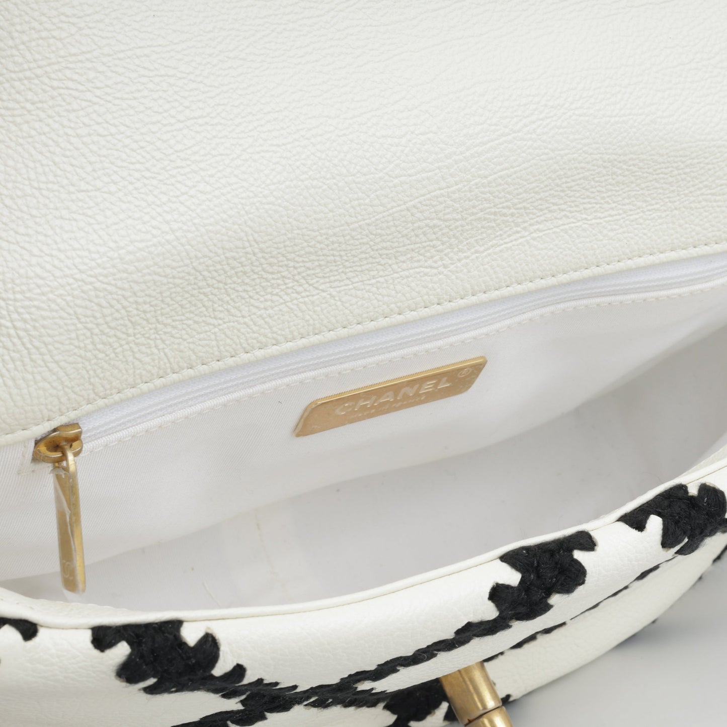 Chanel Chanel 19 Shoulder Bag - Rovelle Bags