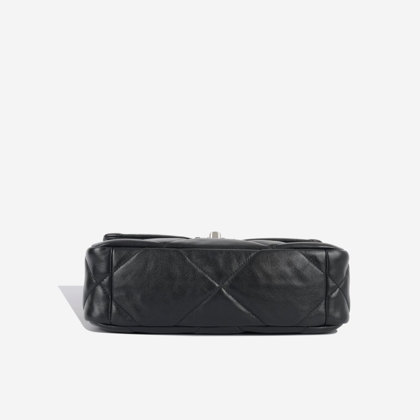Chanel Chanel 19 Shoulder Bag - Rovelle Bags