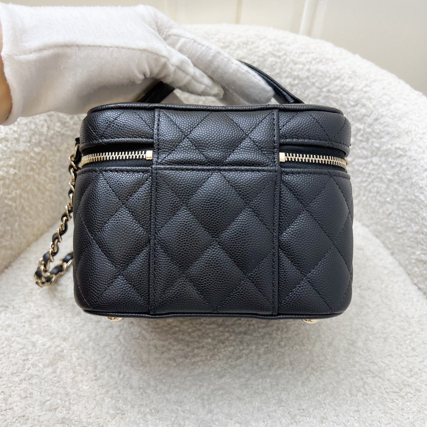 Chanel 22S Top Handle Vanity Case Handbag - Rovelle Bags