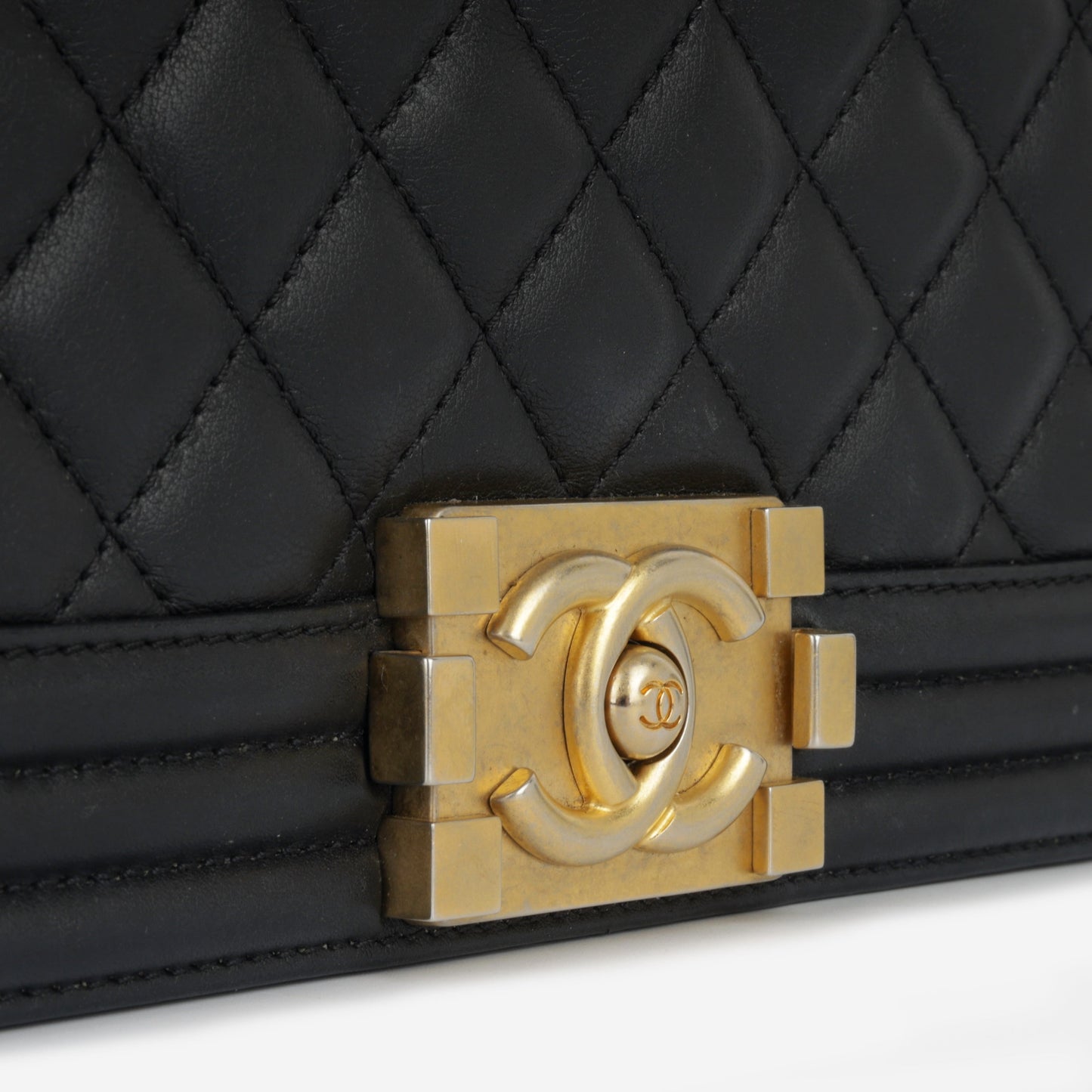 Chanel Boy Bag Shoulder Bag - Rovelle Bags