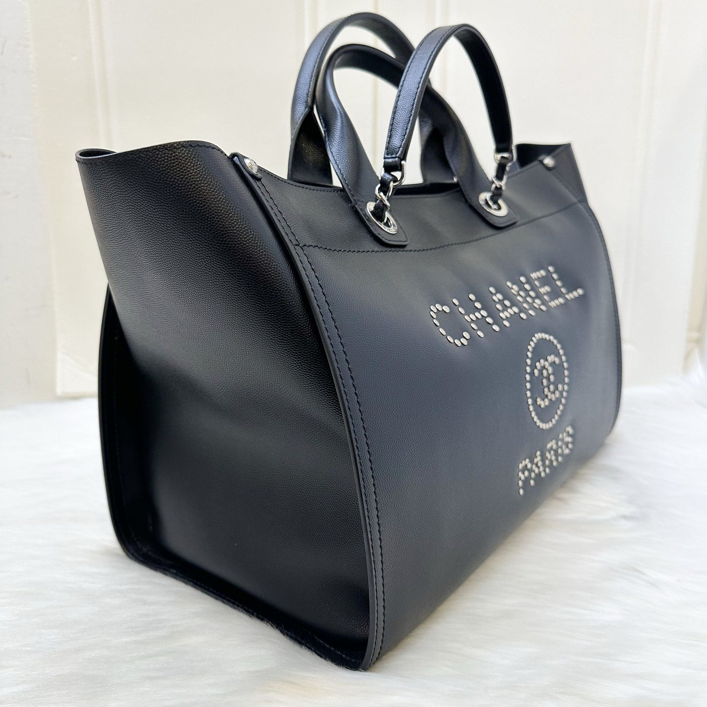 Chanel Medium / Large Deauville Tote Tote Bag - Rovelle Bags