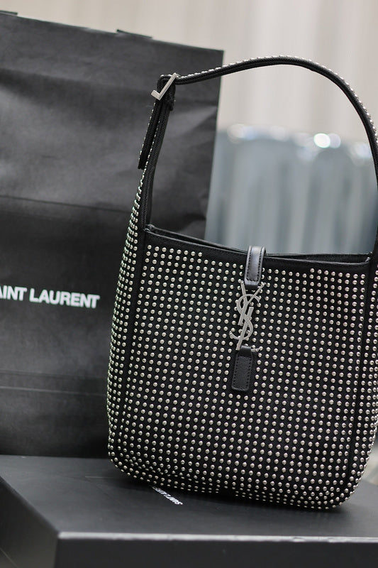 Yves Saint Laurent - Bags - 200
