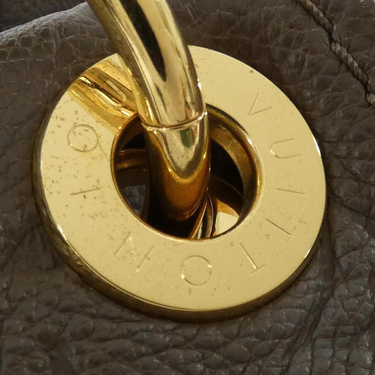 Louis Vuitton Monogram Arty MM M94171 Shoulder Bag