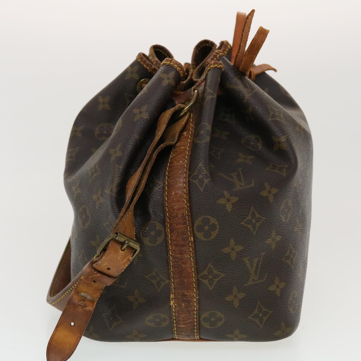 LOUIS VUITTON Monogram Petit Noe Shoulder Bag M42226 LV cl551