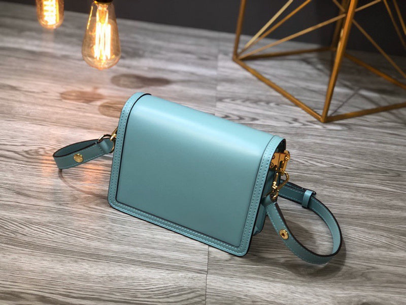 Louis Vuitton Luxury Bags 1827