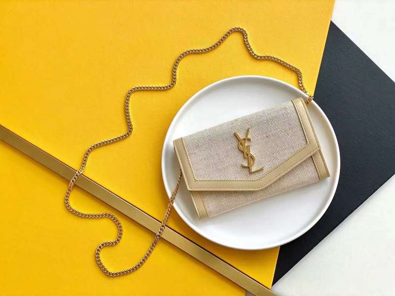 Yves Saint Laurent Studio Essential Handbag