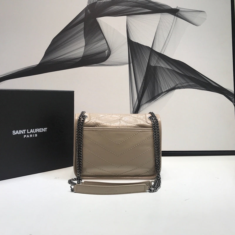 Yves Saint Laurent - Bags - 465