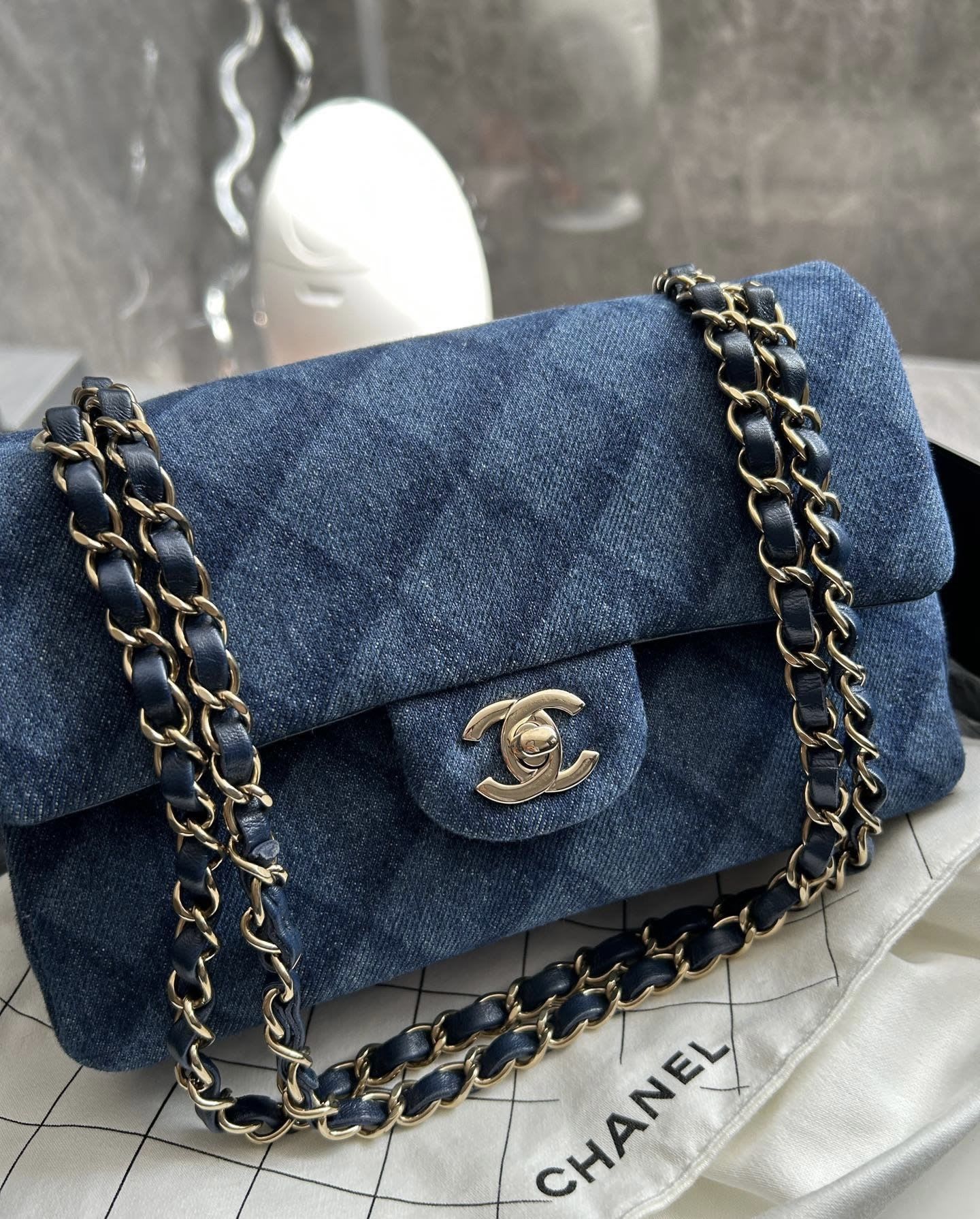 Chanel Chanel 22 Shoulder Bag - Rovelle Bags