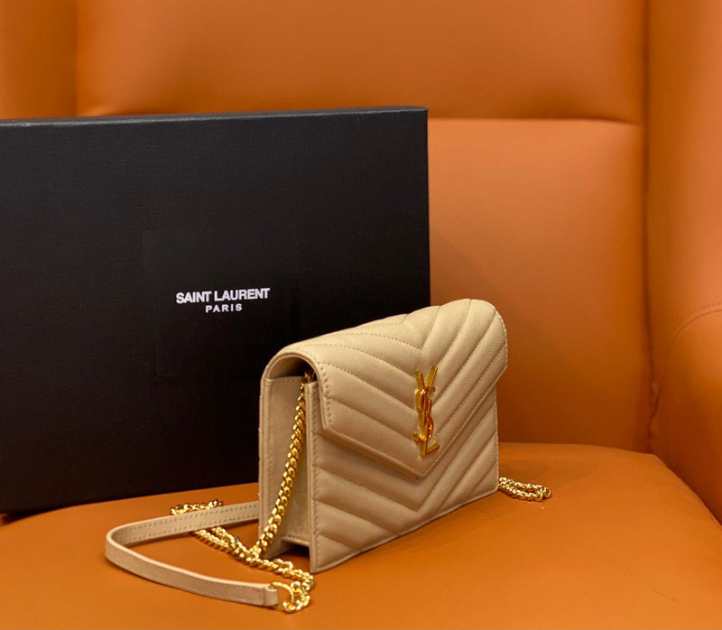 Yves Saint Laurent Runway Signature Handbag