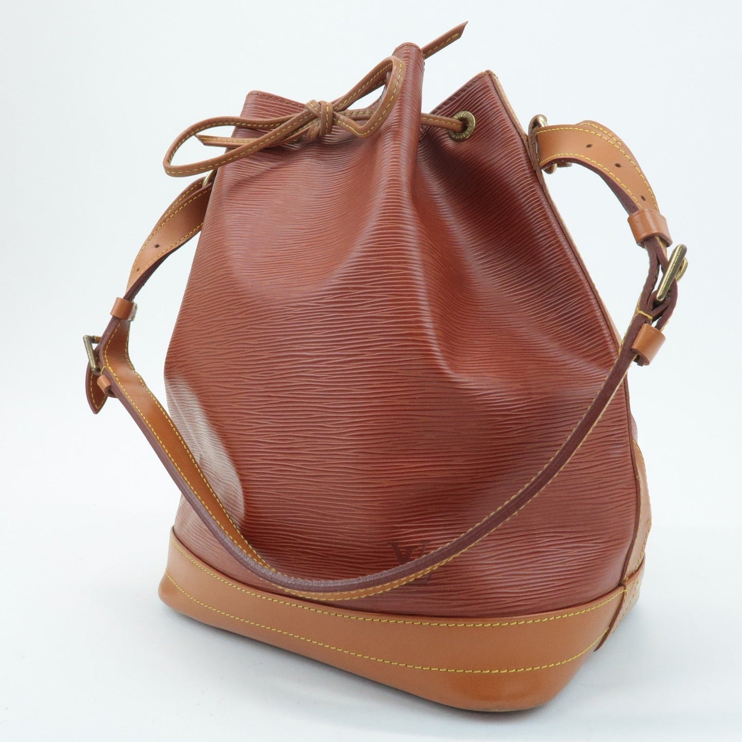 Louis Vuitton Epi Noe Shoulder Bag Kenya Brown M44003