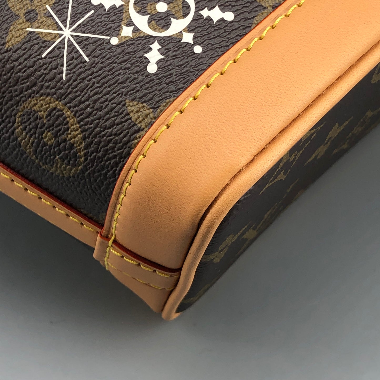 Louis Vuitton Nano Noé Limited Edition Vivienne Xmas Bucket Bag Brown