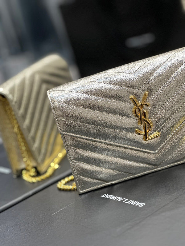 Yves Saint Laurent Weekend Essential Handbag