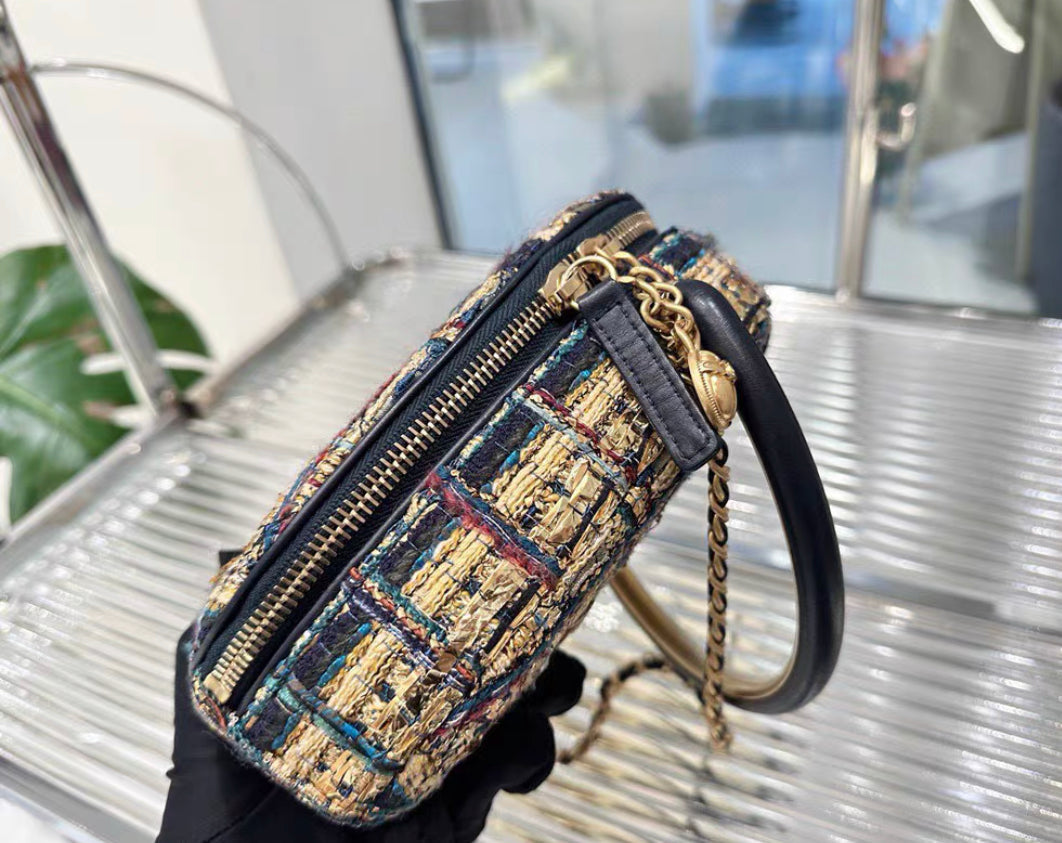 Chanel Chanel 19 Crossbody - Rovelle Bags