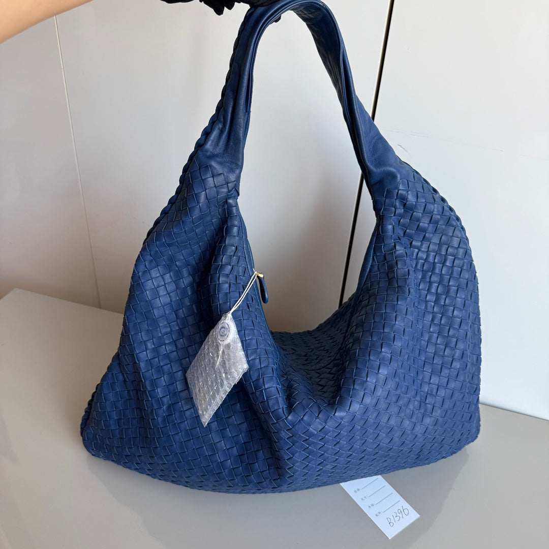Bottega Veneta Veneta Shoulder Bag - Rovelle Bags
