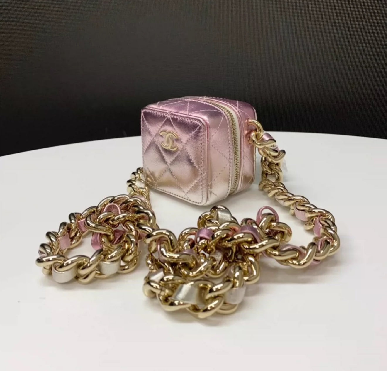 Chanel Chanel 22 Shoulder Bag - Rovelle Bags