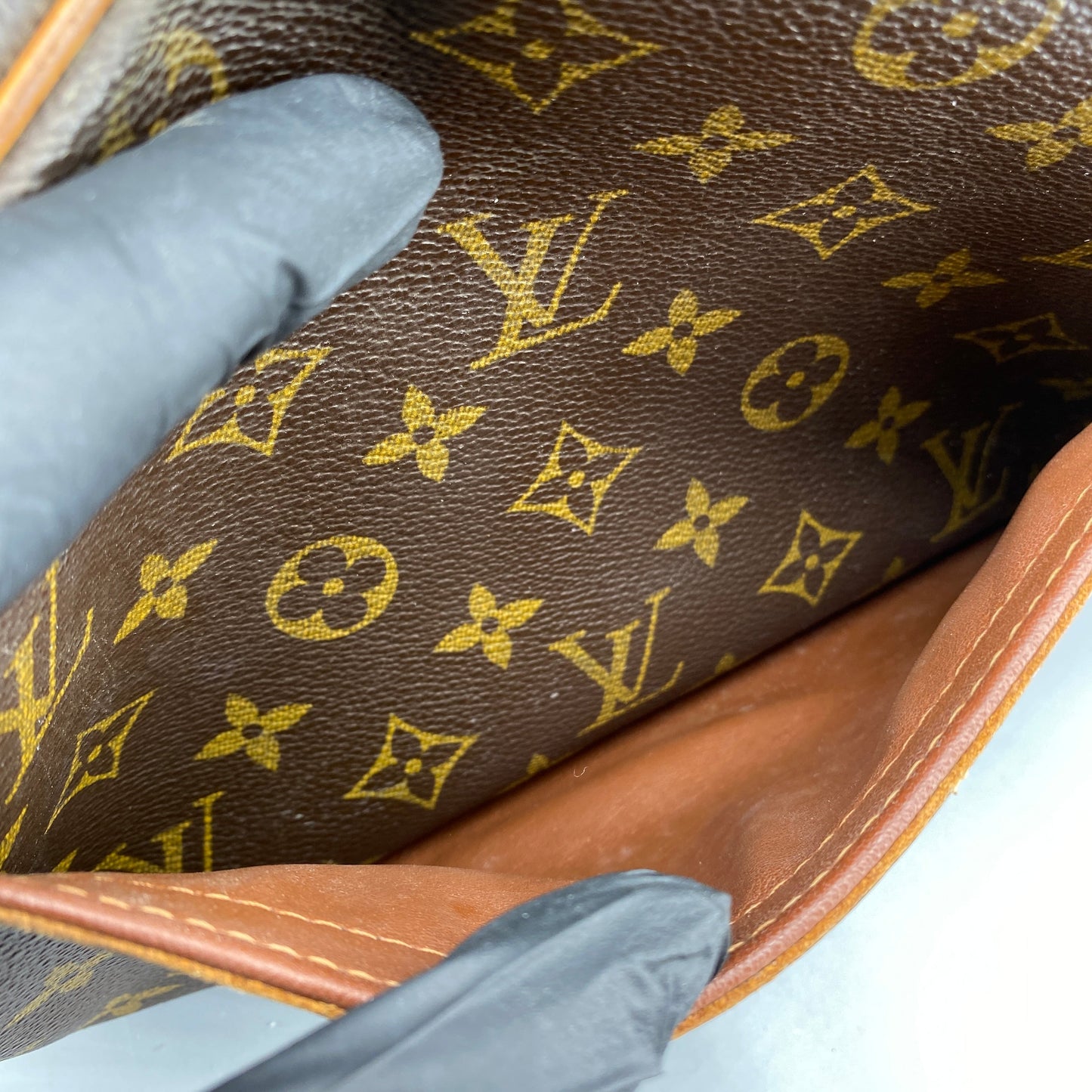 Louis Vuitton Monogram Brown Oval Crossbody Shoulder Bag