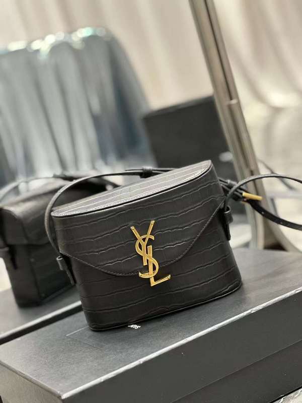 Yves Saint Laurent Runway Refined Handbag