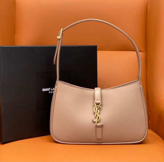 Yves Saint Laurent - Bags - 230