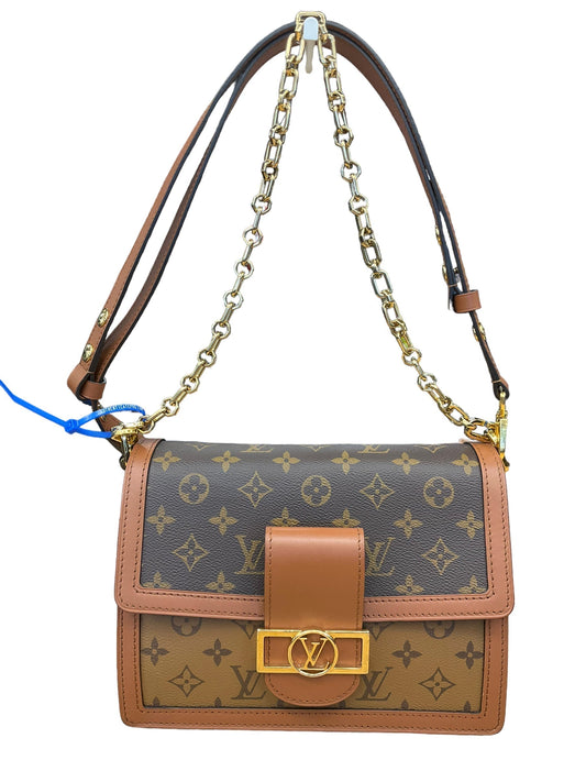 Handbag Luxury Designer By Louis Vuitton Size: Medium