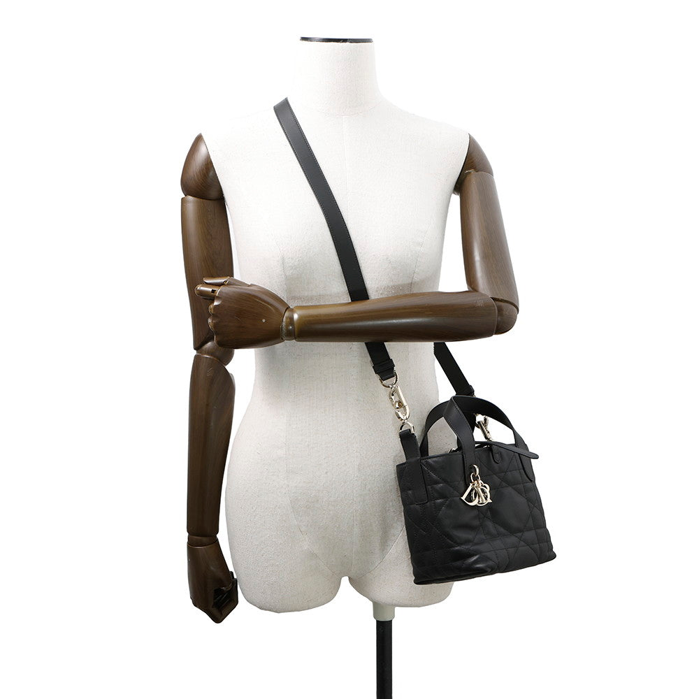 Dior Macrocannage Dior Toujours Vertical Tote Bag BlackS6100OSNW Calf Leather Size Nano