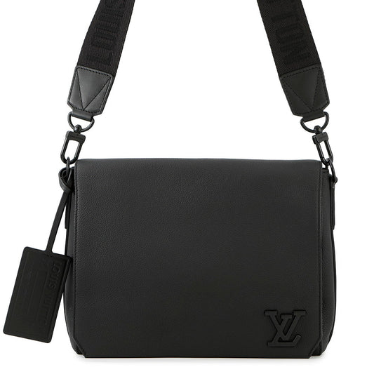 LOUIS VUITTON takeoff messenger NoirM57080 Grain Leather