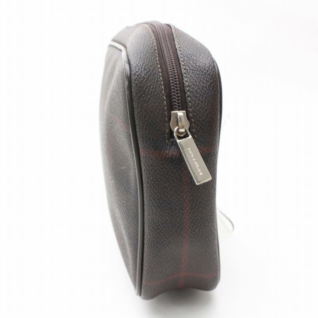 Burberry London Clutch Bag - Rovelle Bags